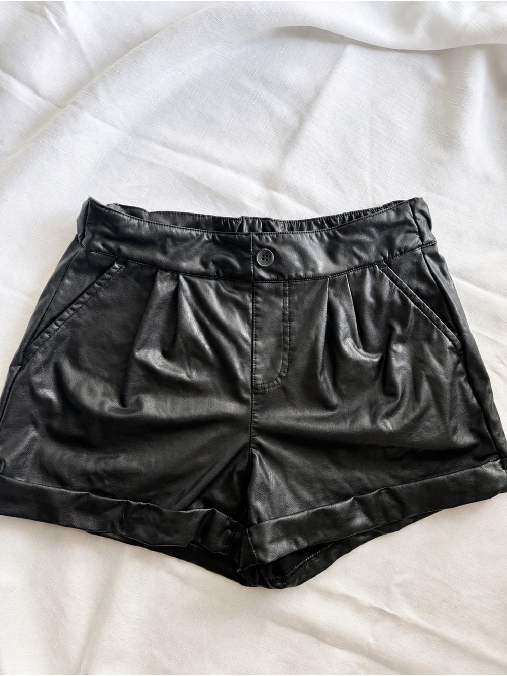 Rewash Black Faux Leather High Rise Pleated Shorts Size Small Y2K 2000s Grunge